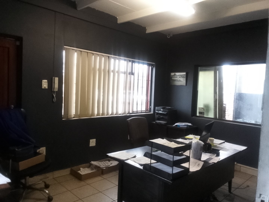 To Let commercial Property for Rent in Tamsui Industria Western Cape